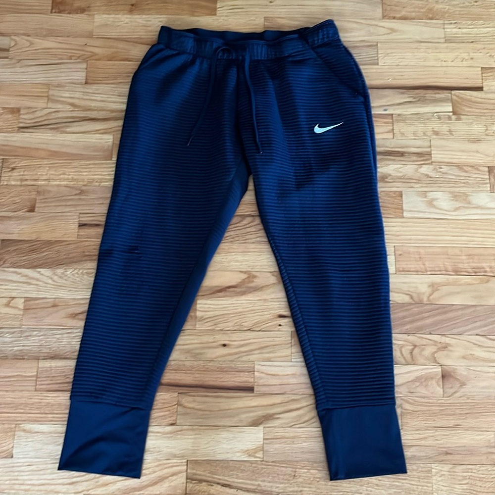 Women’s large navy Nike waffle joggers with pockets